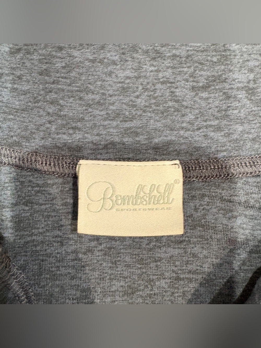 Bombshell Sportswear Cloud Cropped Full Zip Jacket Size M - Picture 3 of 9